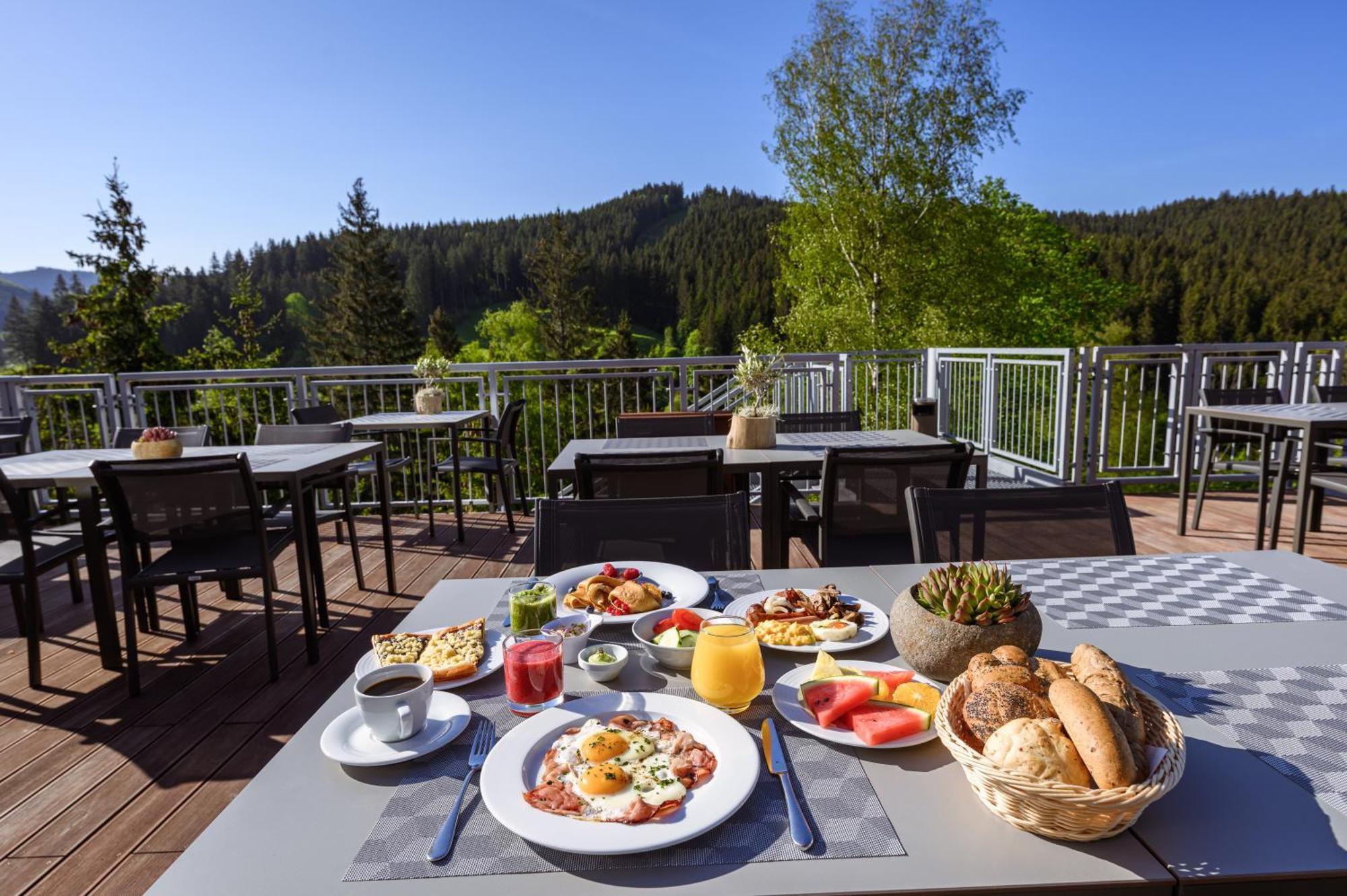 Spa Hotel Lanterna Velke Karlovice Bagian luar foto