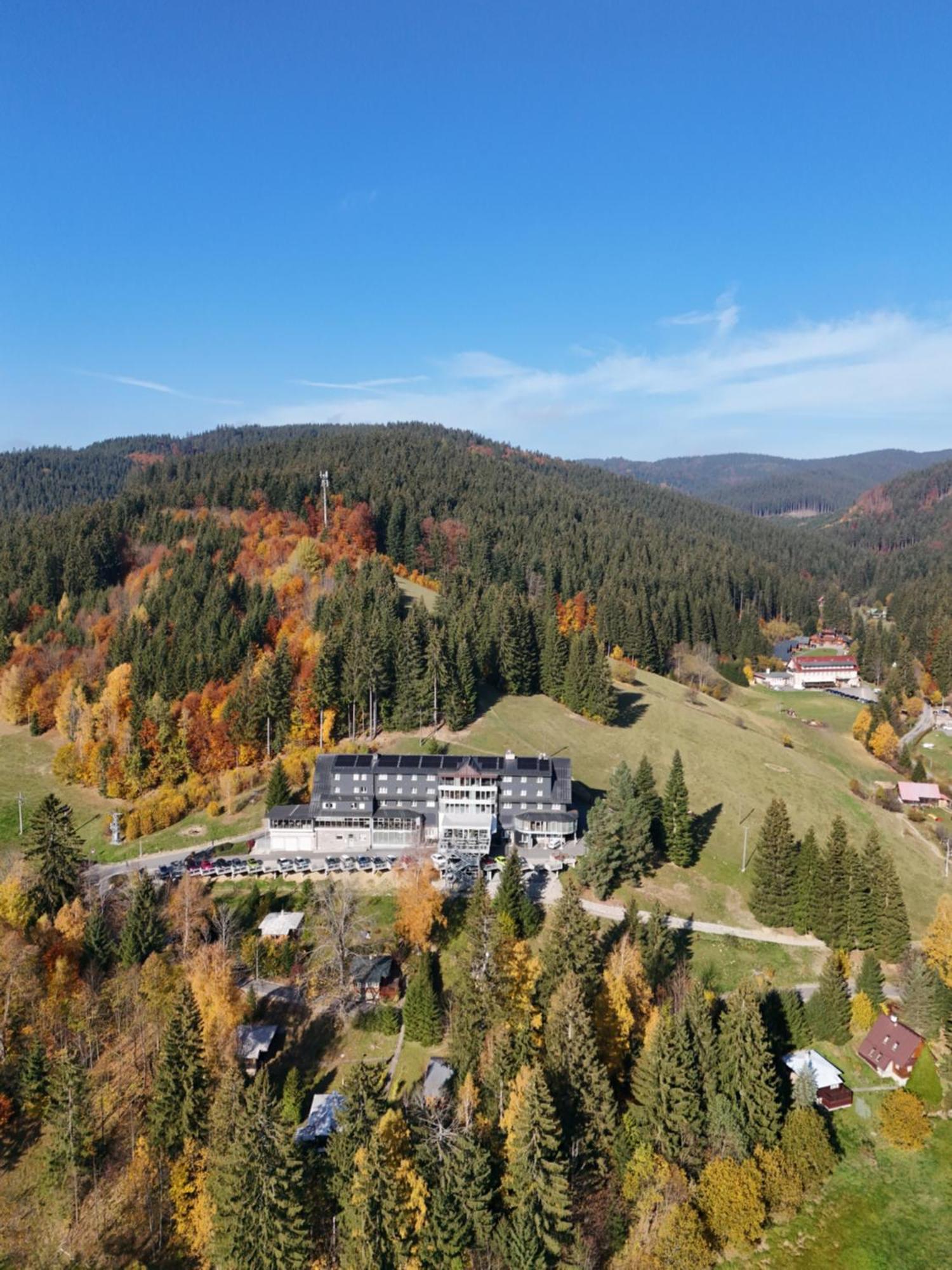 Spa Hotel Lanterna Velke Karlovice Bagian luar foto